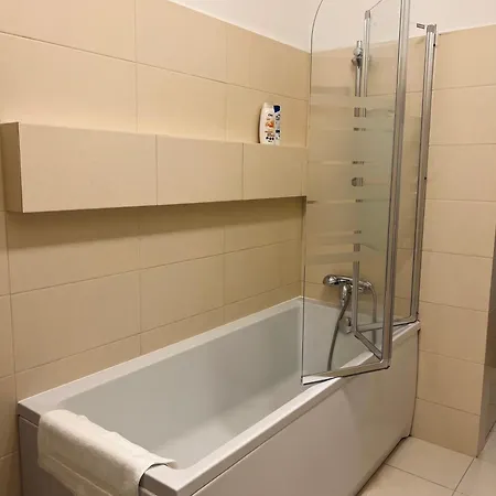 شقة Warsaw Apartament